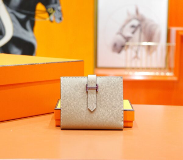 Joe Luxury Beran Short Wallet Epsom Leather Turtledove Khaki Silver Hardware 10.5cm Full Handmade