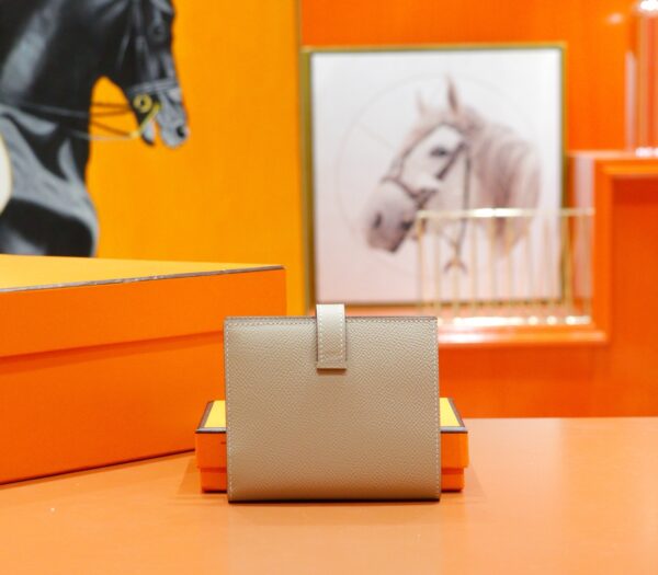 Joe Luxury Beran Short Wallet Epsom Leather Turtledove Khaki Silver Hardware 10.5cm Full Handmade